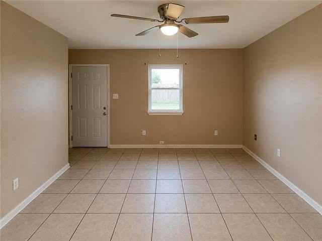 3508 Pakenham Dr - Photo 3 of 9