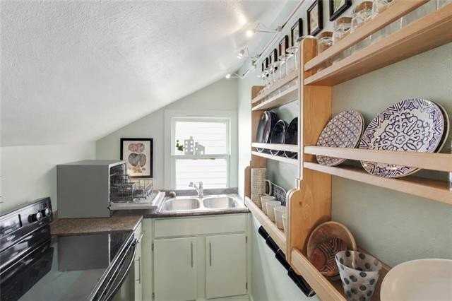 305 Nashville Ave #2 - Photo 6 of 19