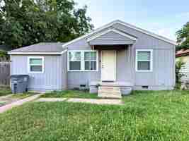 featured image of 1713 Nw Irwin Ave