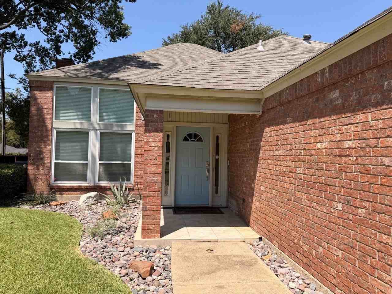 2024 N Saint Andrews Ct - Photo 3 of 30