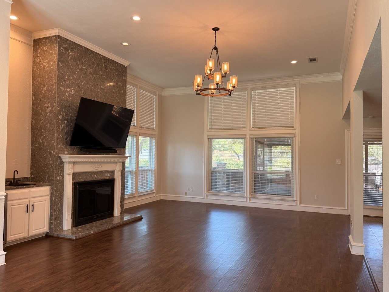 2024 N Saint Andrews Ct - Photo 6 of 30