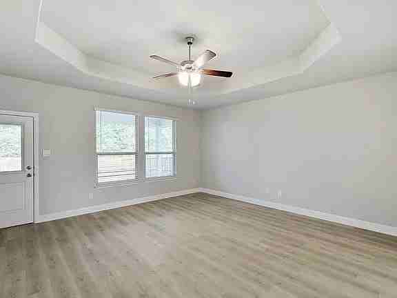 2169 Knightsbridge Rd - Photo 3 of 14