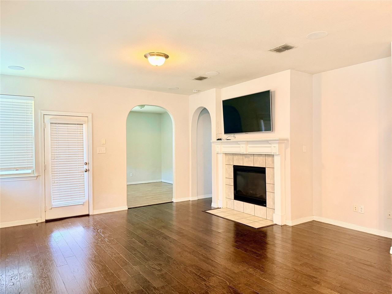 9251 Water Oak Dr - Photo 6 of 19