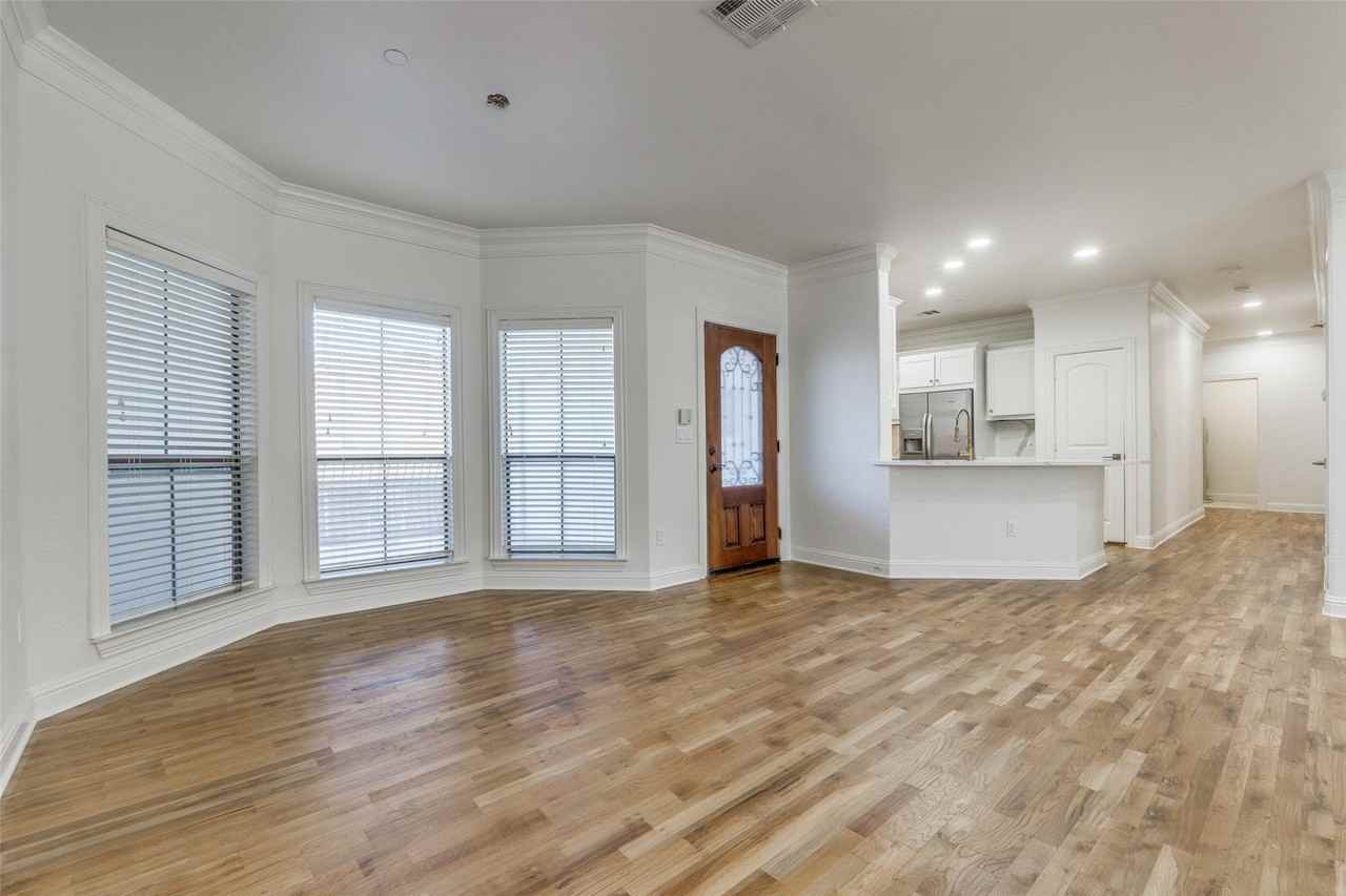 4210 Prescott Ave #C - Photo 4 of 27