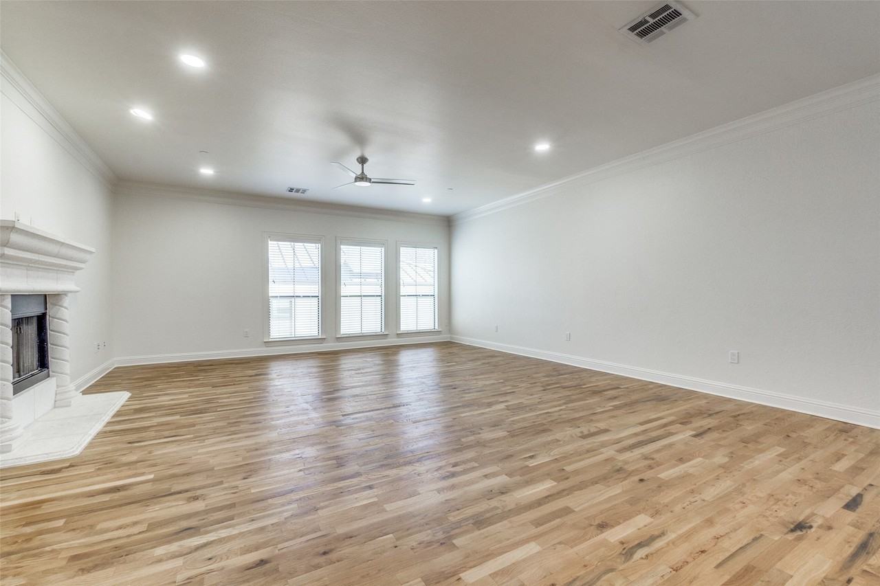 4210 Prescott Ave #C - Photo 6 of 27