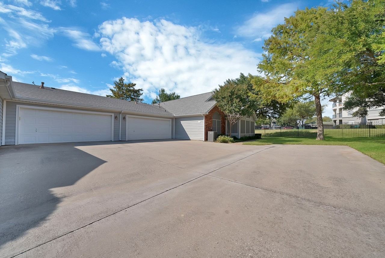 6132 Haley Ln - Photo 2 of 27