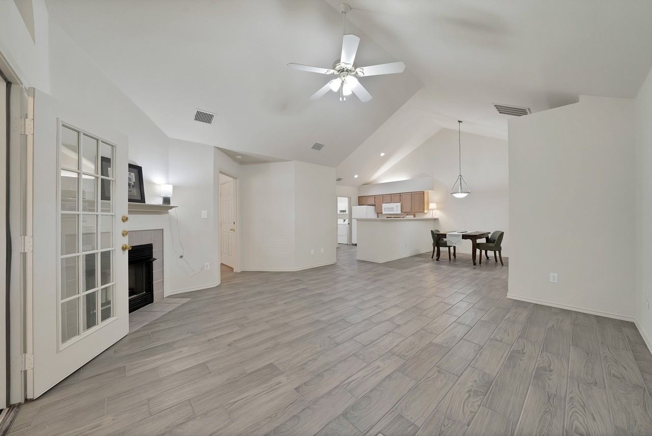 6132 Haley Ln - Photo 5 of 27