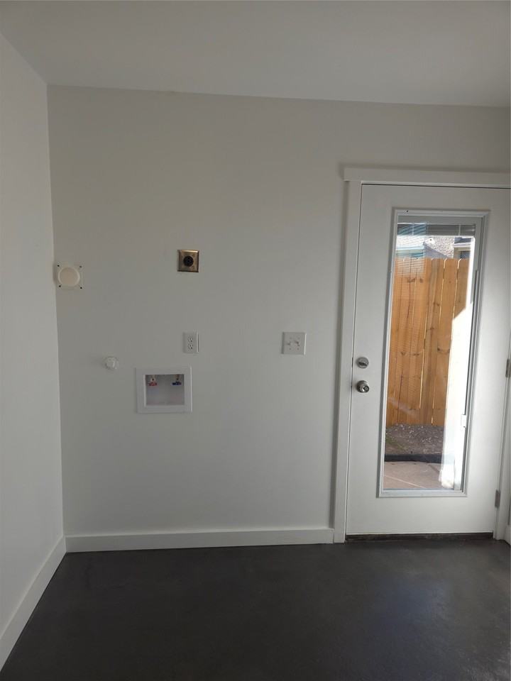 1135 Holly Glen Cir #A - Photo 6 of 18