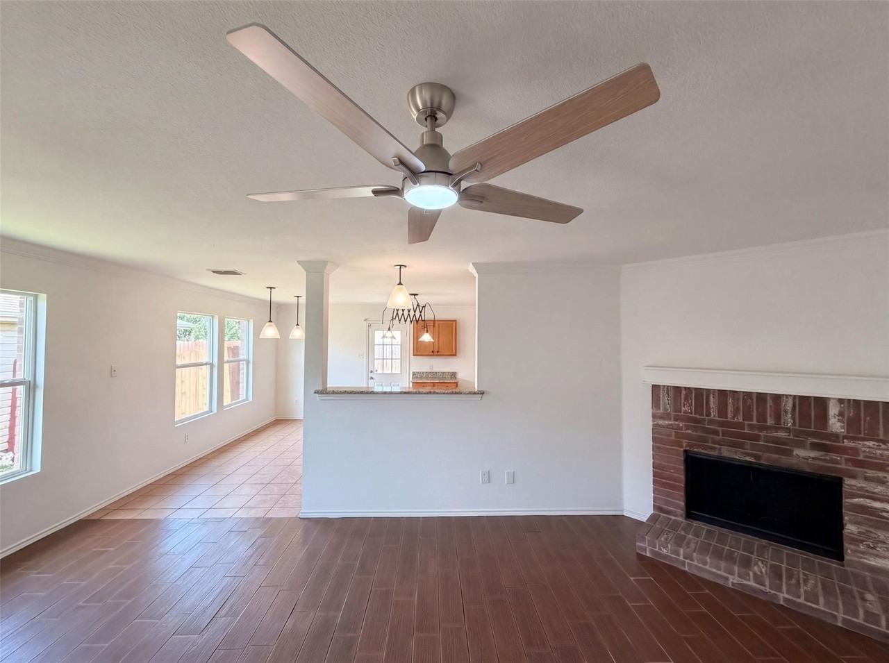 6200 St James Pl - Photo 3 of 14