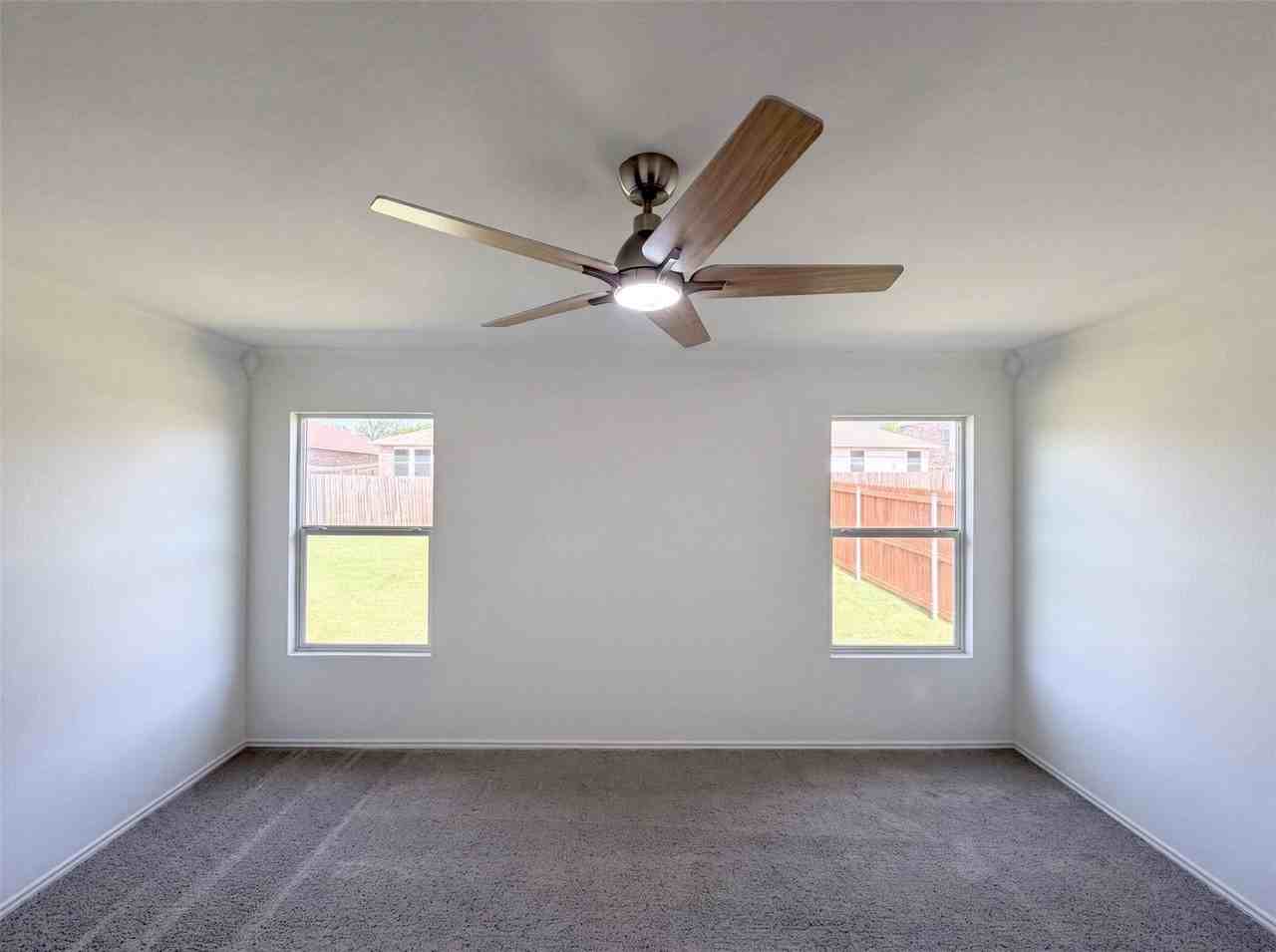 6200 St James Pl - Photo 7 of 14