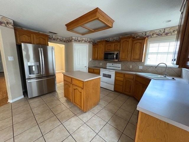 5402 Willow View Rd - Photo 6 of 16