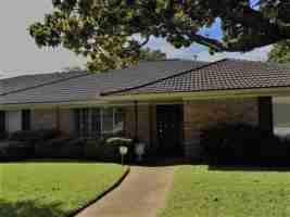 featured image of 6916 Delmeta Dr