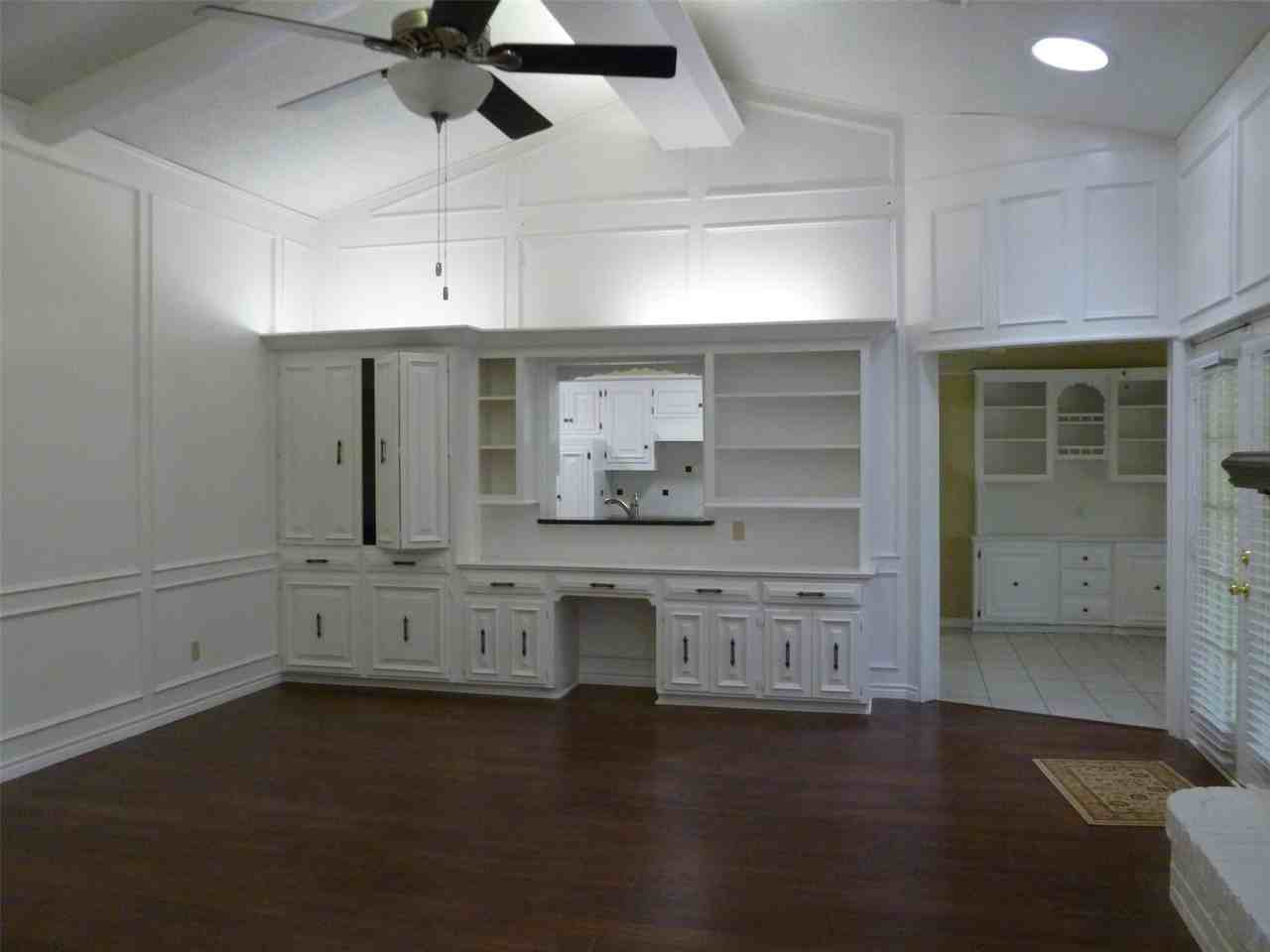 6916 Delmeta Dr - Photo 3 of 38