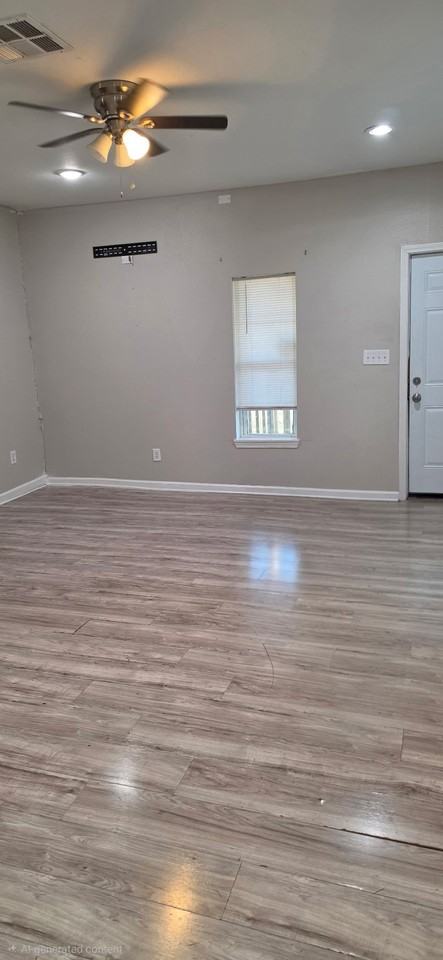 1015 E Cannon St - Photo 3 of 7