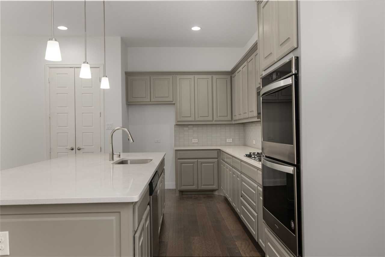 7632 Regal Ln - Photo 4 of 13