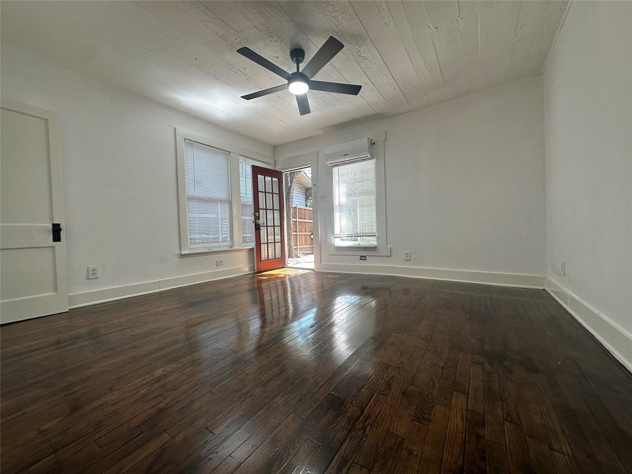 4617 Gaston Ave #A - Photo 4 of 25