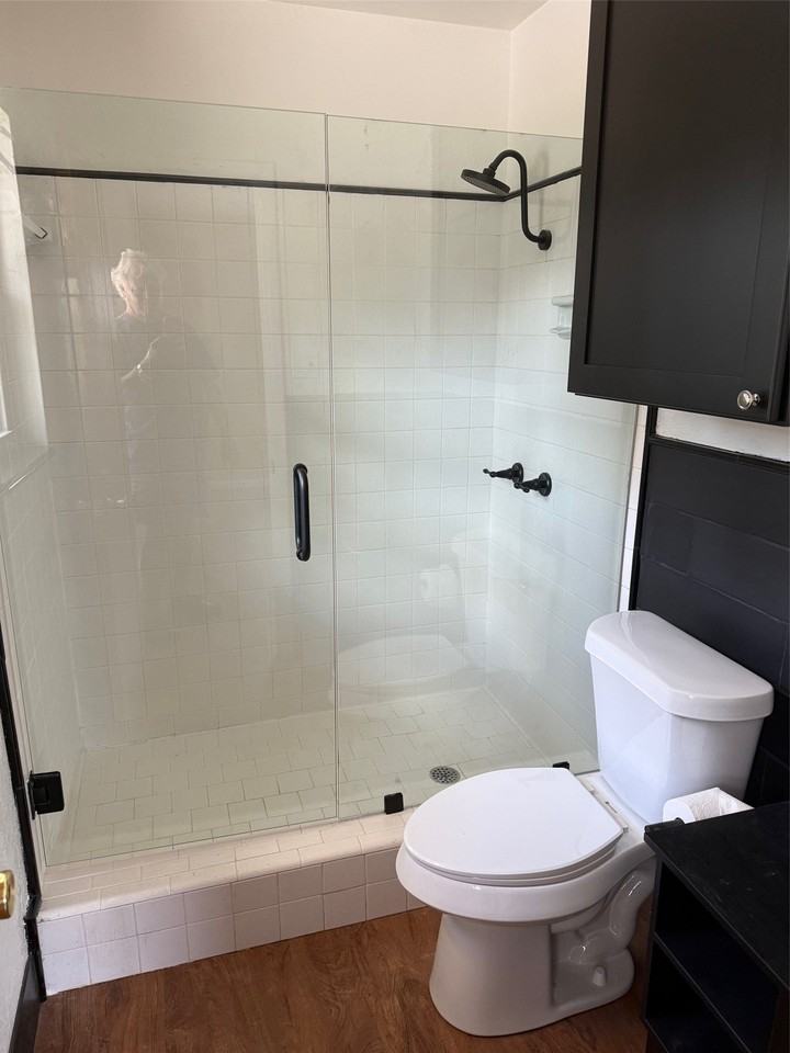 1710 Cresthaven Dr - Photo 4 of 4