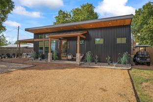 118 Bayside Cir - Photo 1 of 1