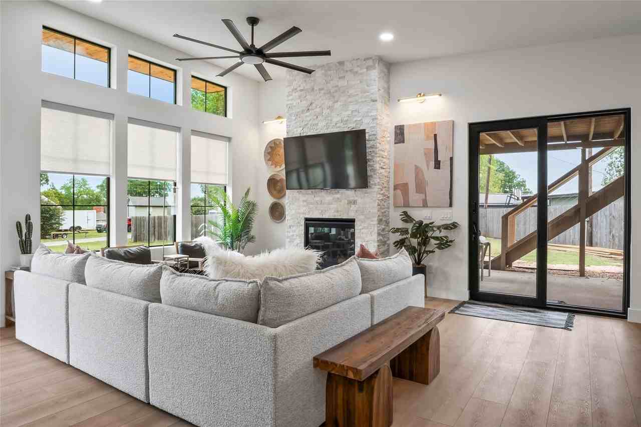118 Bayside Cir - Photo 6 of 40