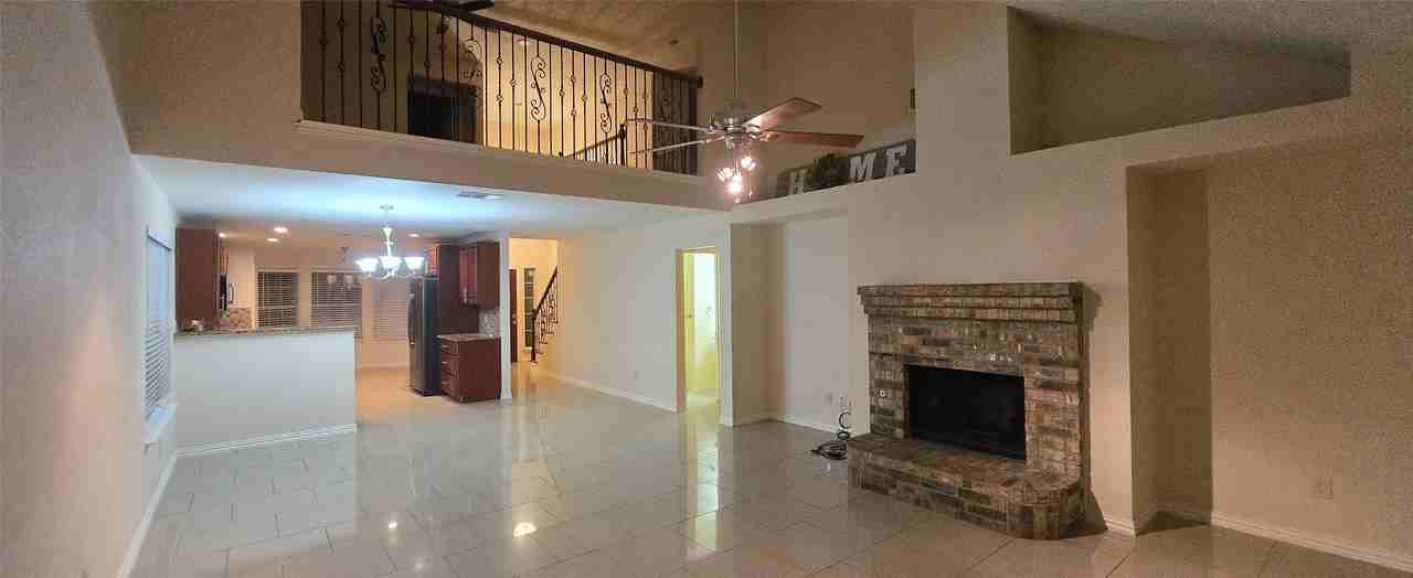2212 Ridgewood Dr - Photo 3 of 32