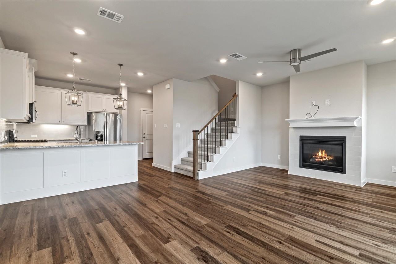 3741 Pine Leaf Ln - Photo 4 of 21