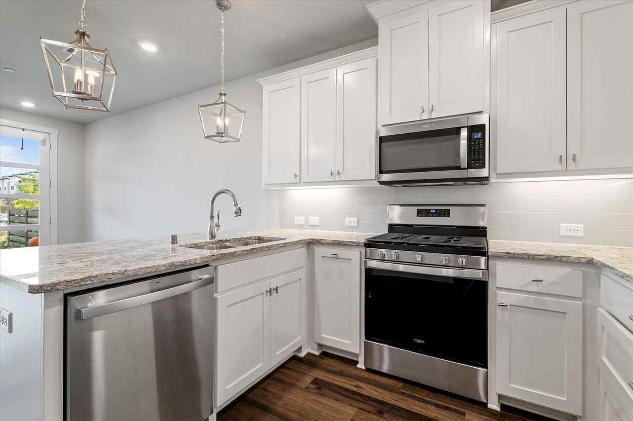 3741 Pine Leaf Ln - Photo 5 of 21
