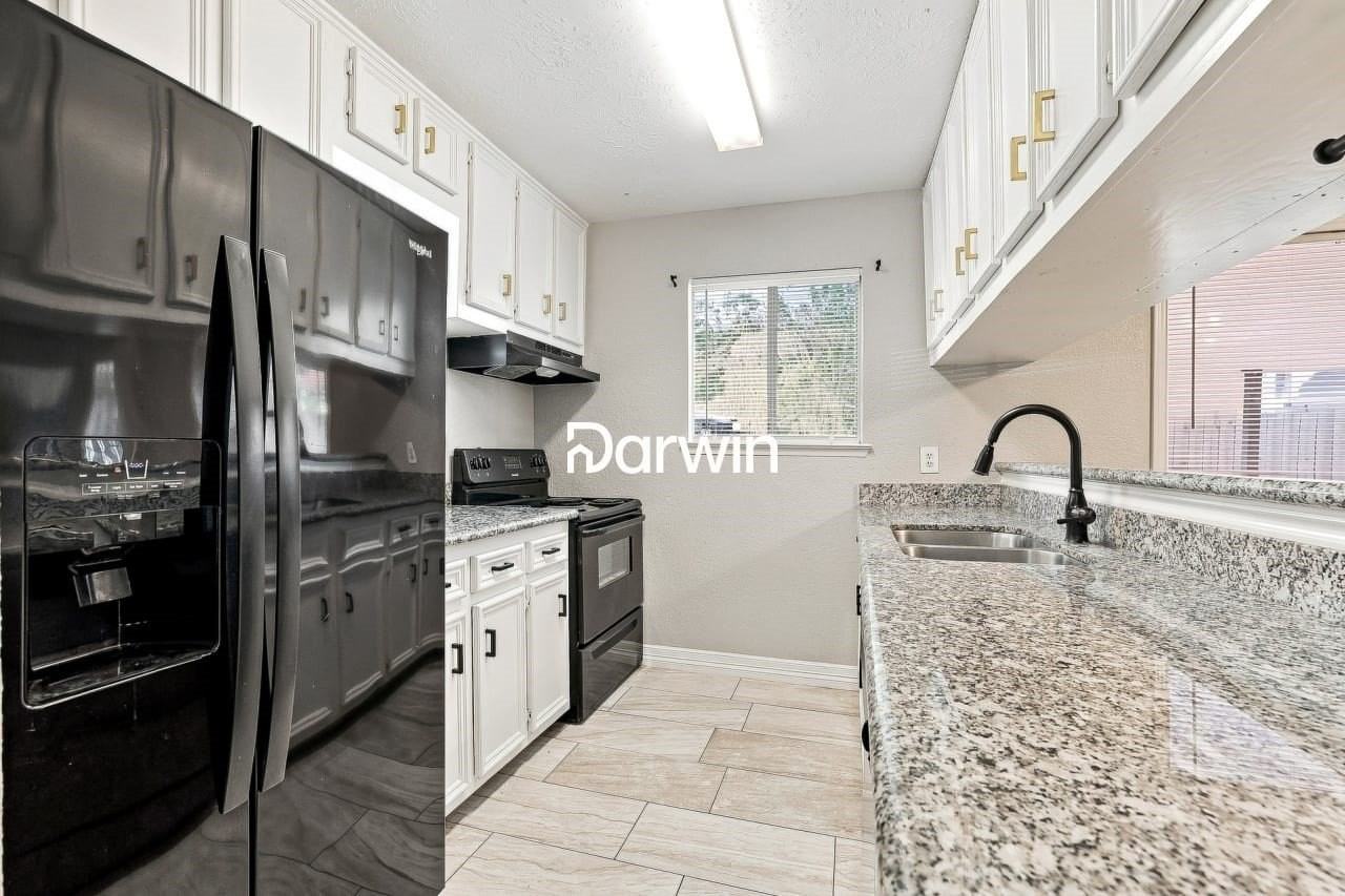 1379 Dell Dale St - Photo 4 of 14
