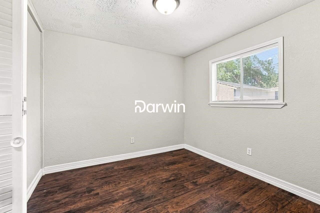 1379 Dell Dale St - Photo 7 of 14