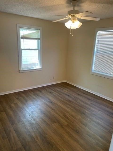 1726 Marshall St - Photo 7 of 12
