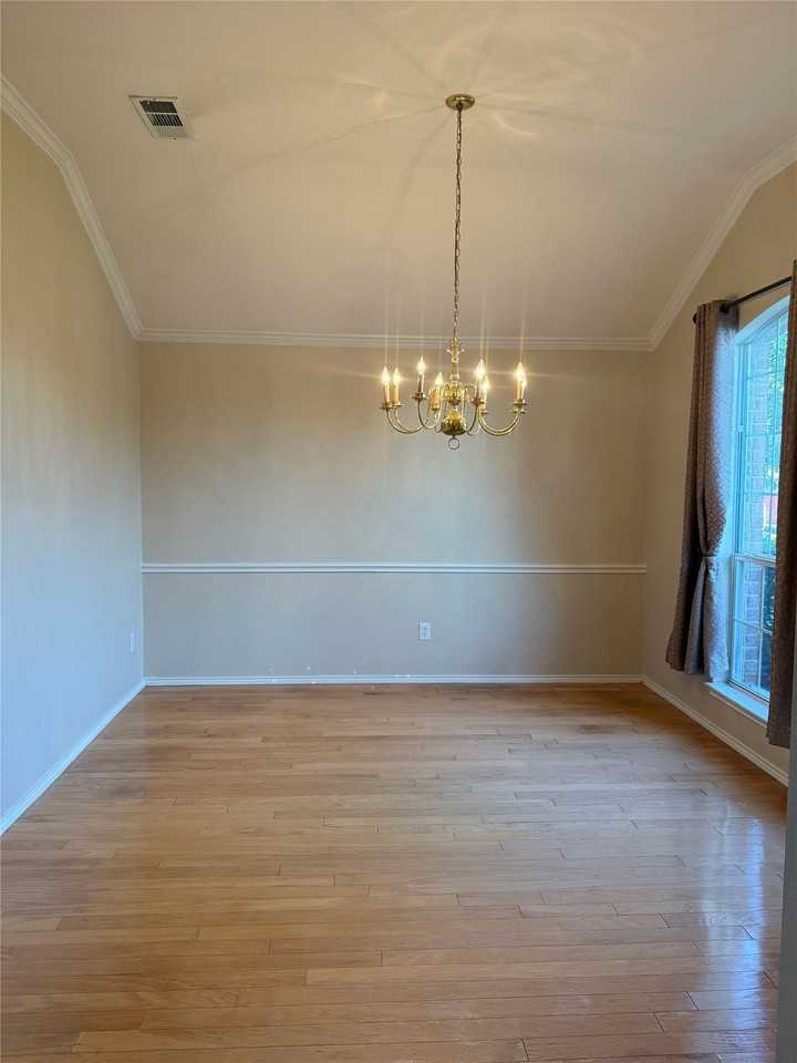 5016 San Jacinto Dr - Photo 2 of 23