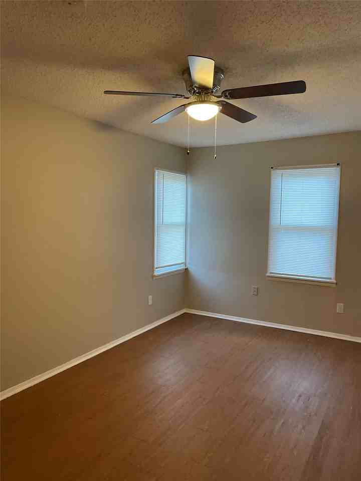 3231 Ivy Ln - Photo 7 of 20