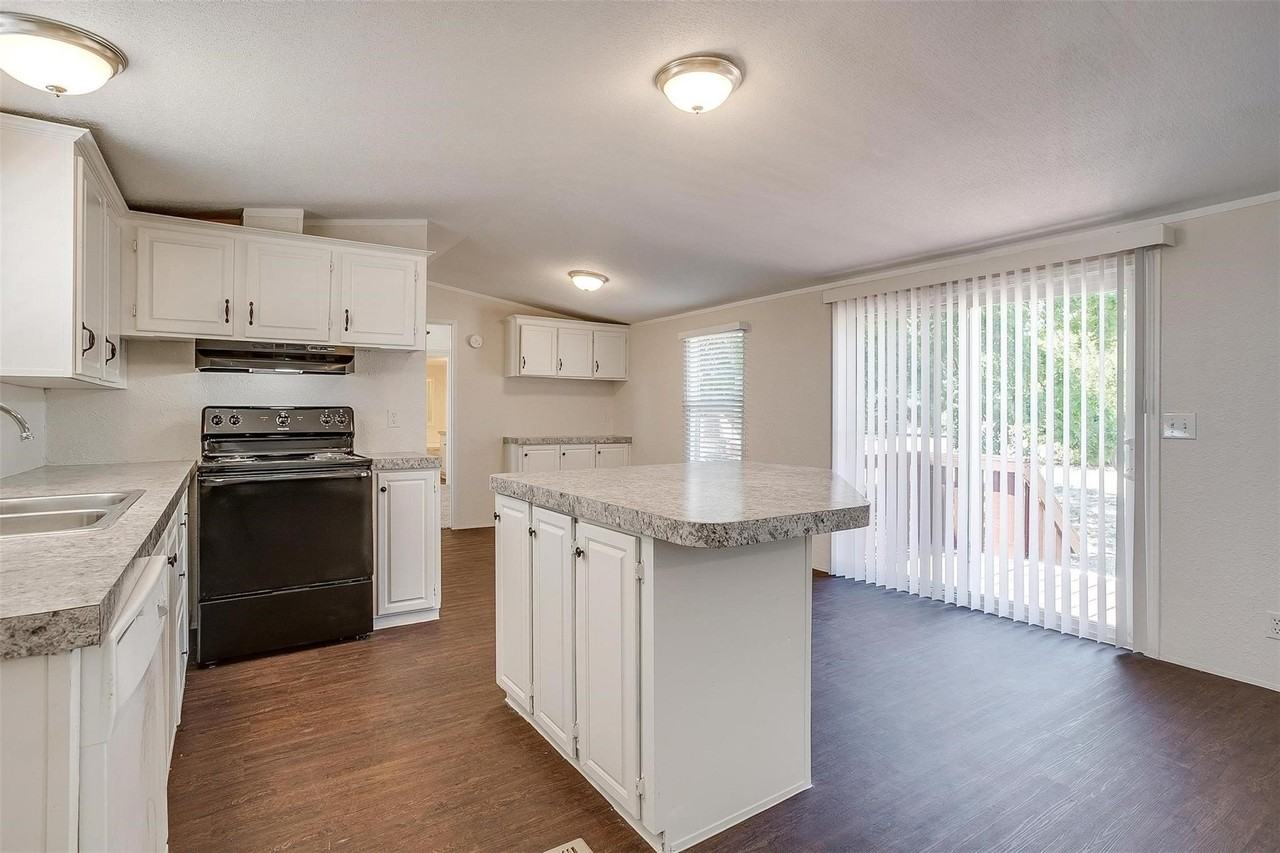3116 Hilltop Rd - Photo 5 of 18