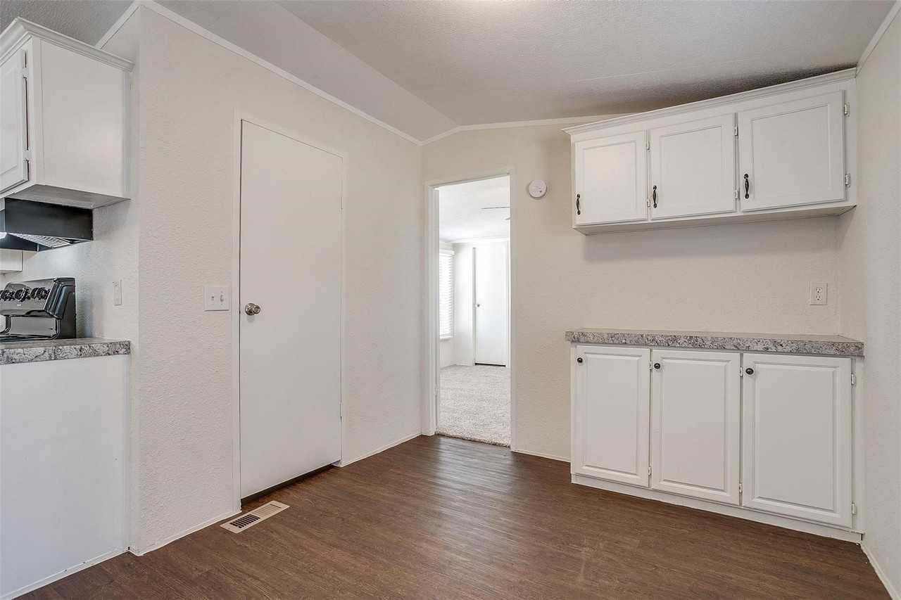 3116 Hilltop Rd - Photo 7 of 18