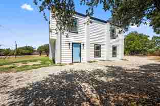 158 Lakeshore Dr - Photo 1 of 1