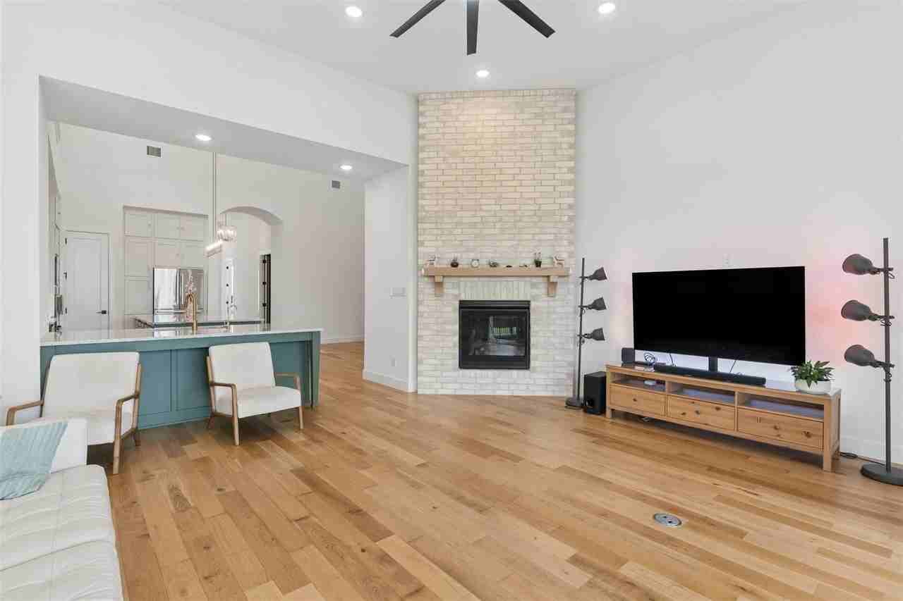 1939 Apple Tree Dr - Photo 7 of 38