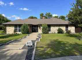 823 Northlake Dr - Photo 1 of 1