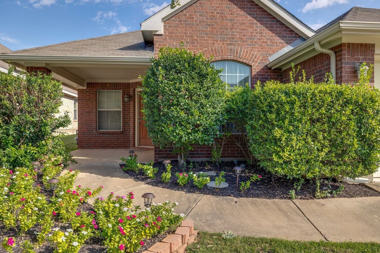 3816 Denridge Ln - Photo 3 of 22