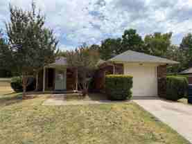 605 Baker St - Photo 1 of 1