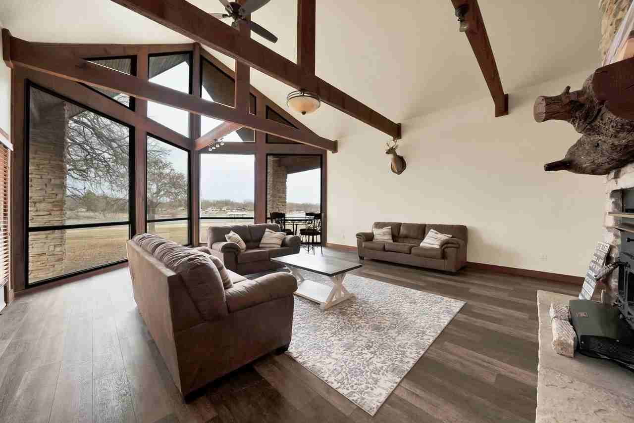 9580 Brockrim Ln - Photo 4 of 31