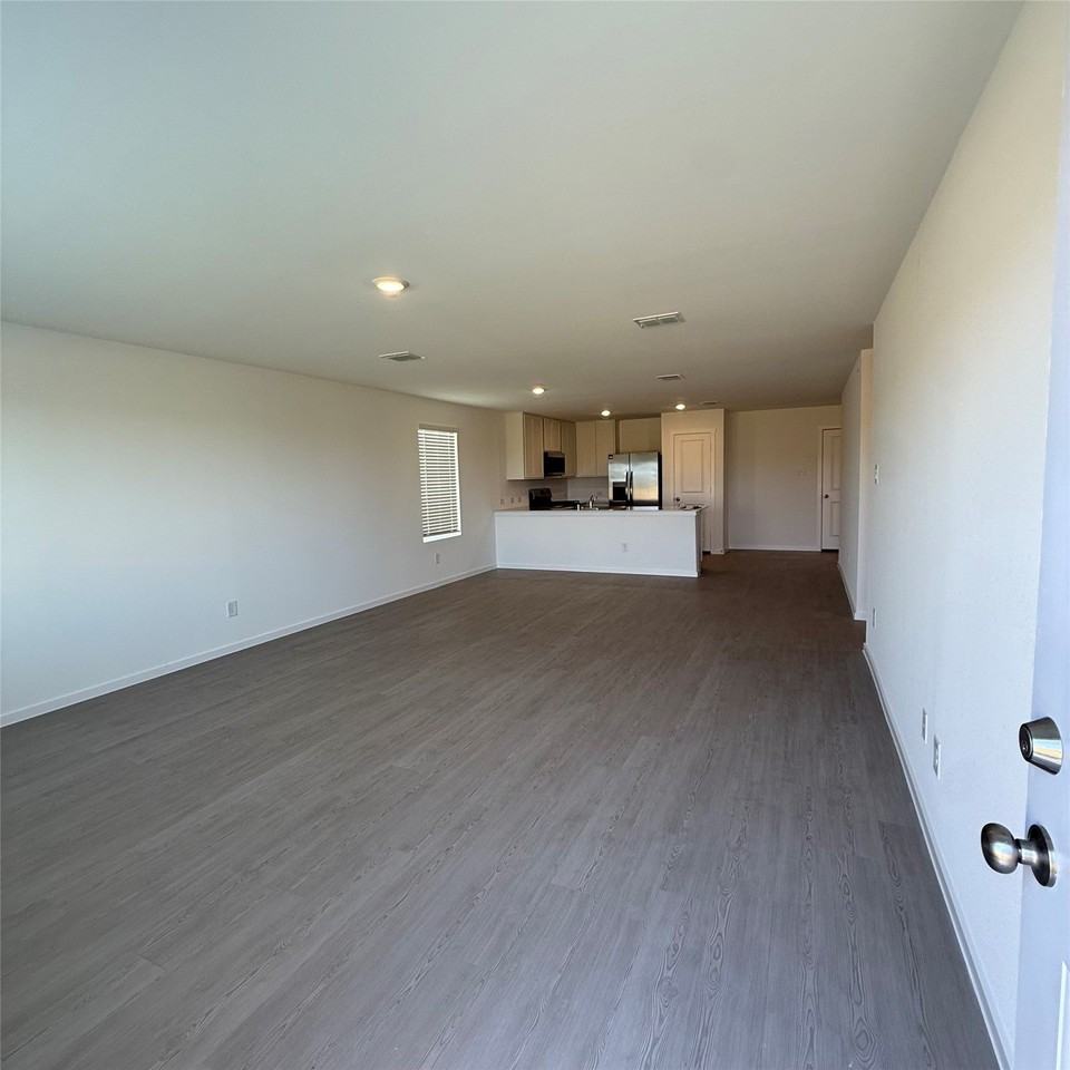 2240 Tierra Madre Blvd - Photo 7 of 13