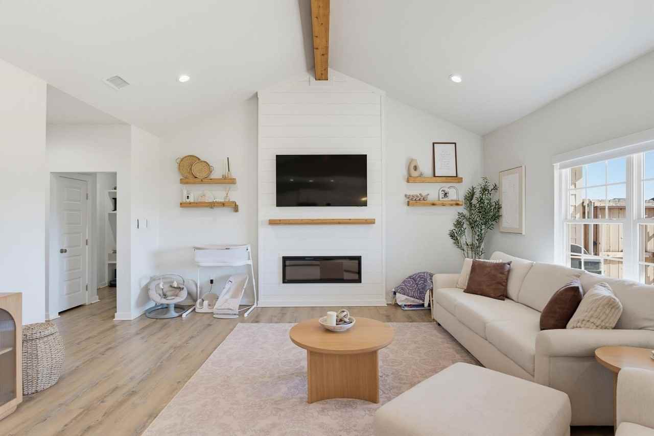 1527 Fletchers Path - Photo 7 of 35