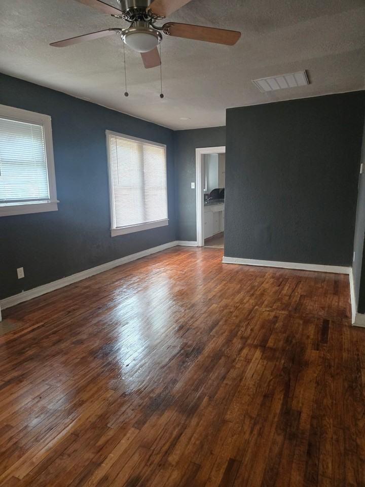 3922 Wilder St - Photo 2 of 8