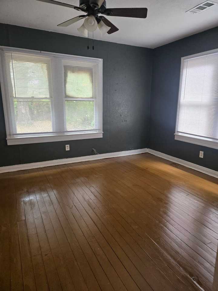 3922 Wilder St - Photo 7 of 8