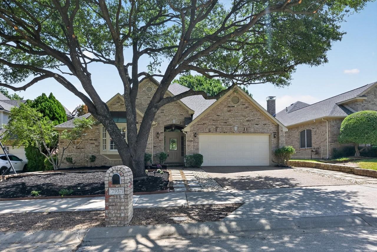 2937 Sunset Rdg - Photo 2 of 29