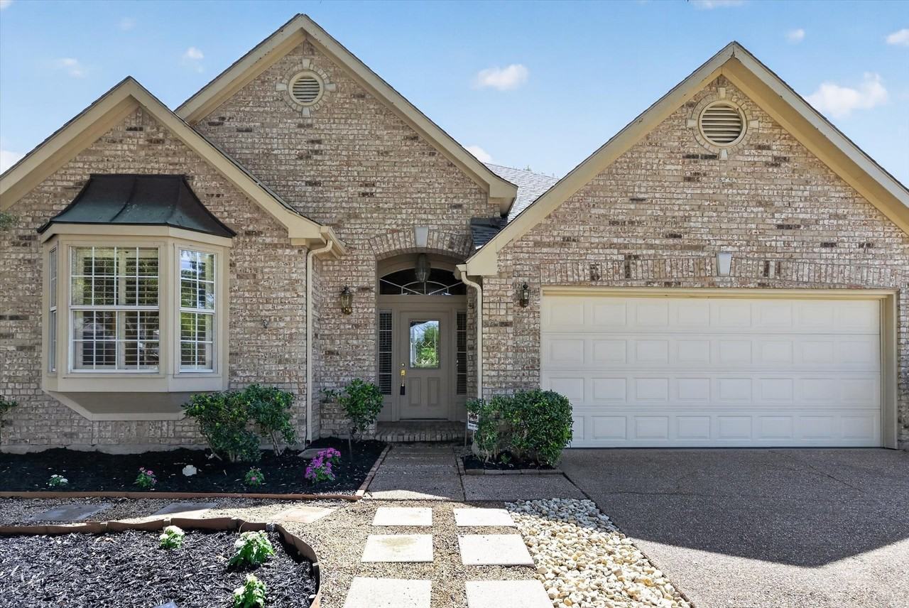 2937 Sunset Rdg - Photo 4 of 29