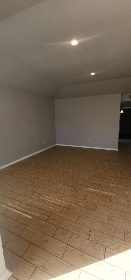 6721 Loma Vista Dr - Photo 2 of 30
