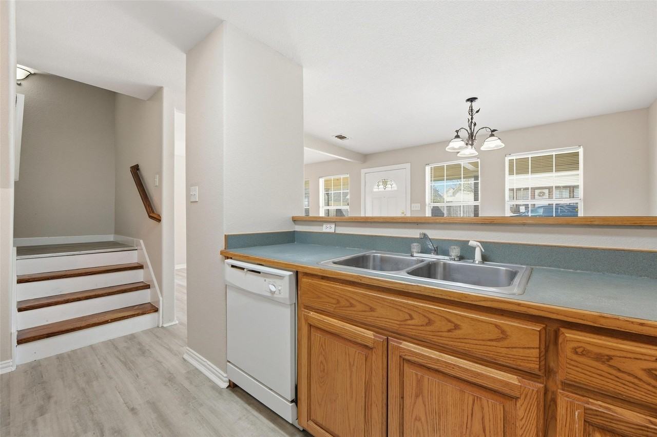 236 Private Road 4573 - Photo 5 of 26