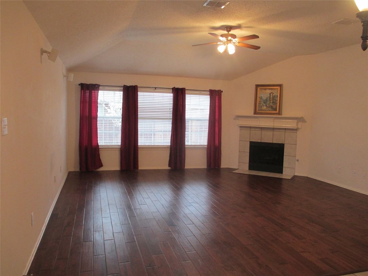 6005 Jewel Dr - Photo 7 of 11