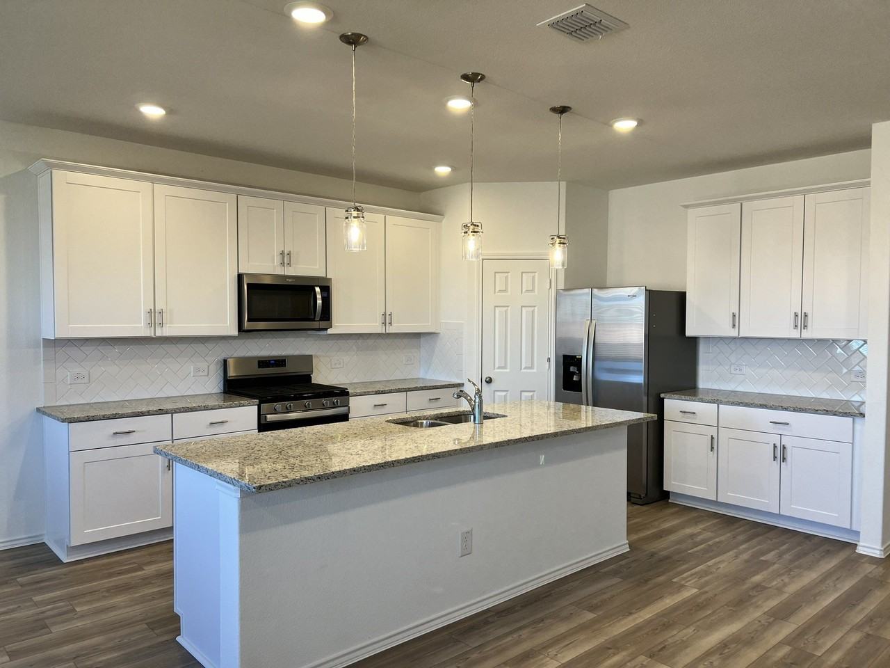 612 Agarita Way - Photo 3 of 15