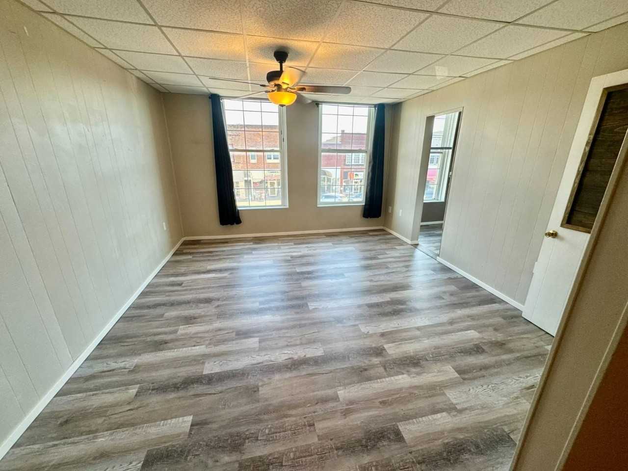 121 W 6th St #1 - Photo 2 of 11
